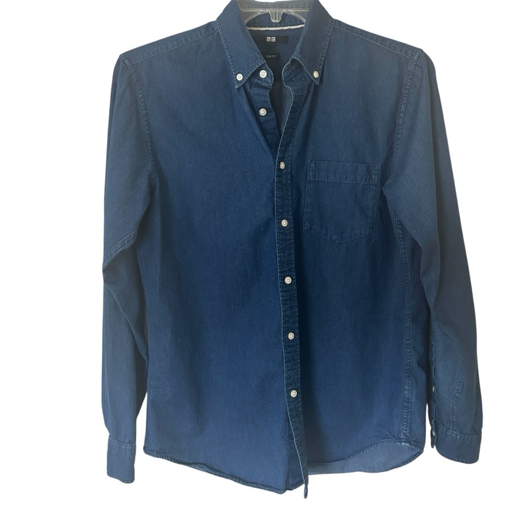 Uniqlo Men's Navy Blue Denim Chambray Button-Down Shirt Slim Fit size Medium